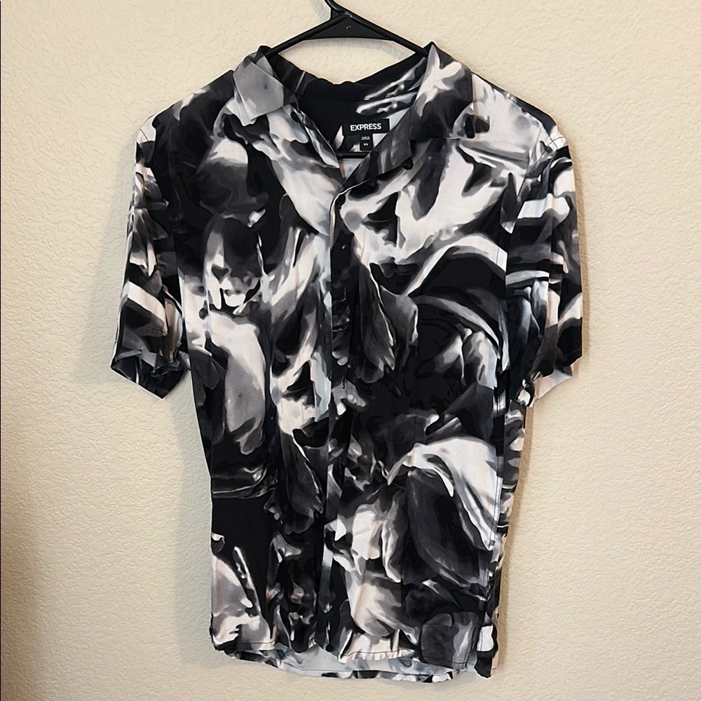 Express Monochrome Swirl Shirt